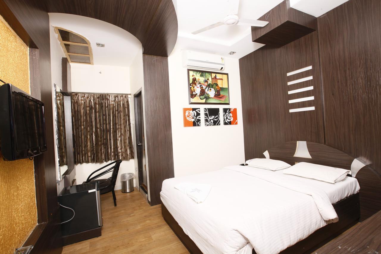 Hotel Vasantham Коимбатур Экстерьер фото