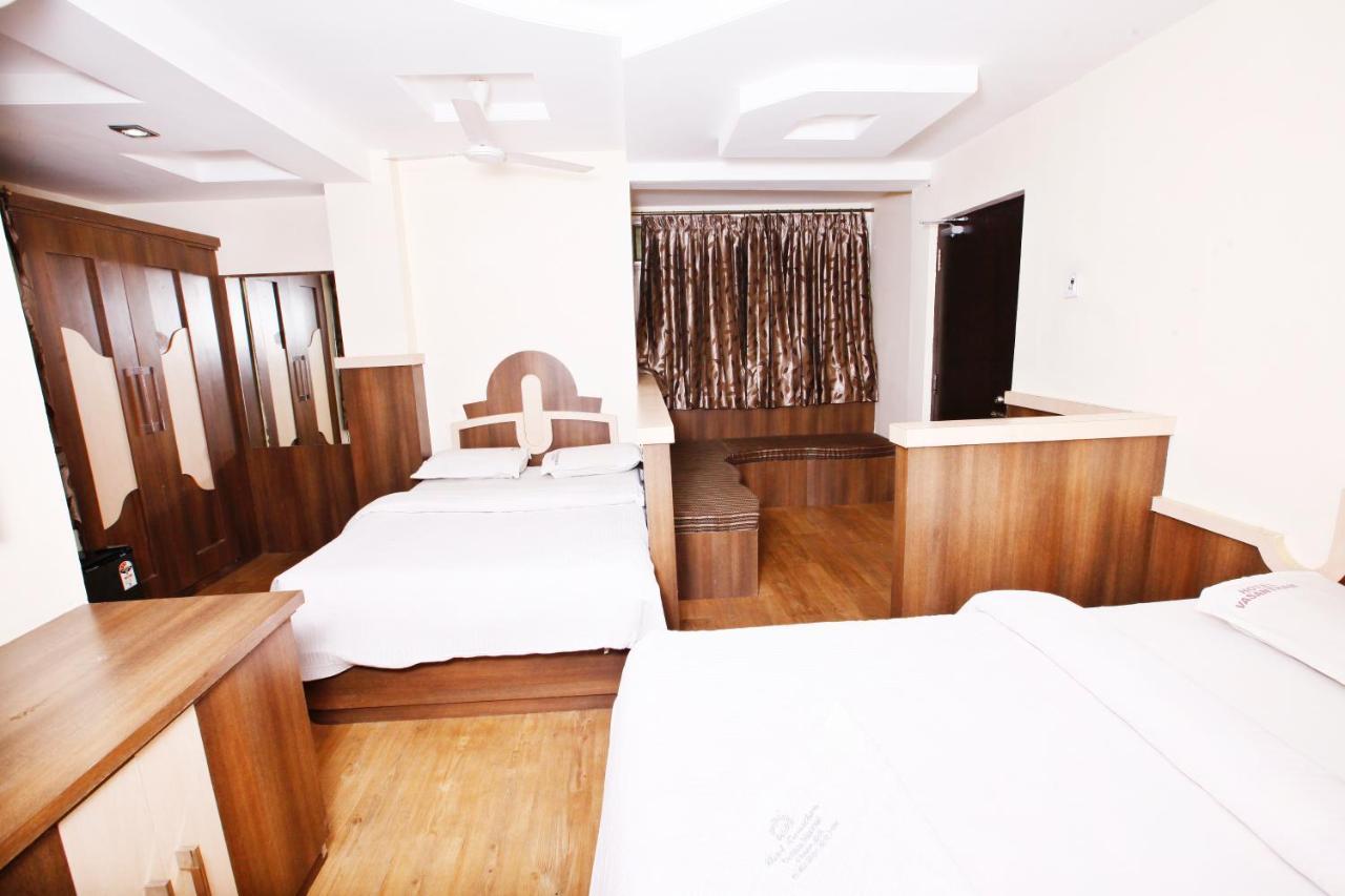 Hotel Vasantham Коимбатур Экстерьер фото